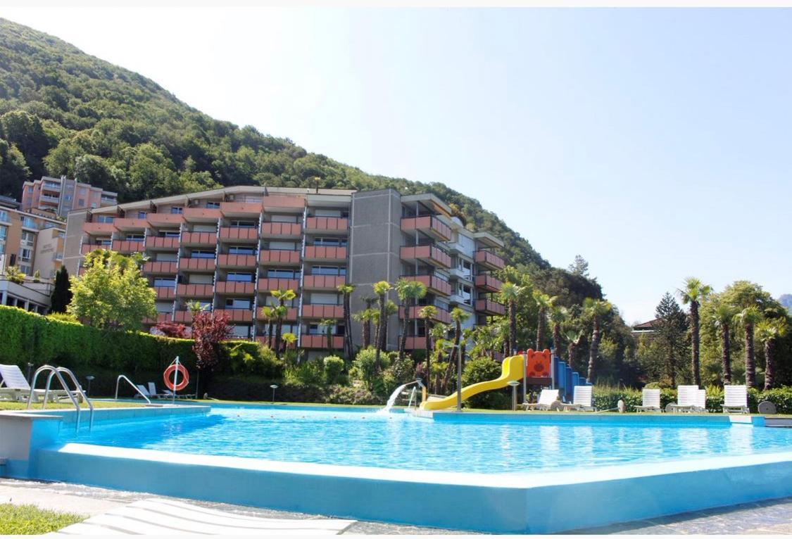 ביסונה Holiday On The Lake Lugano מראה חיצוני תמונה